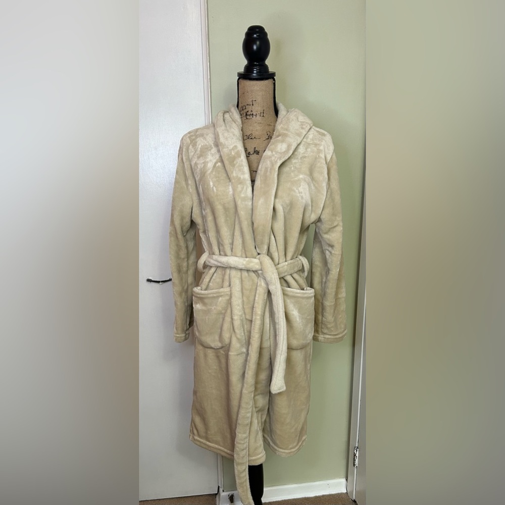 Summer and Rose Robe